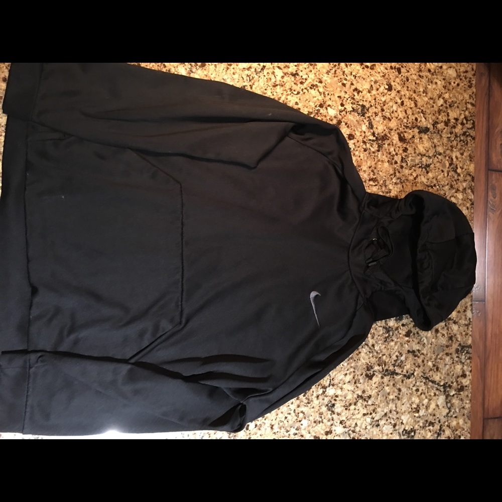 Black Men’s NIKE Dri-Fit Sweatshirt Size XL